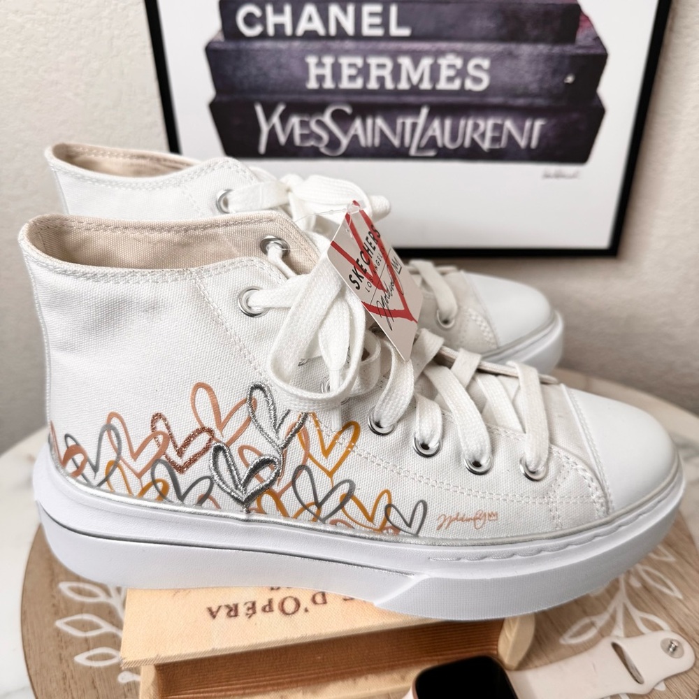 Stylish White High-Top Sneakers with Heart Design